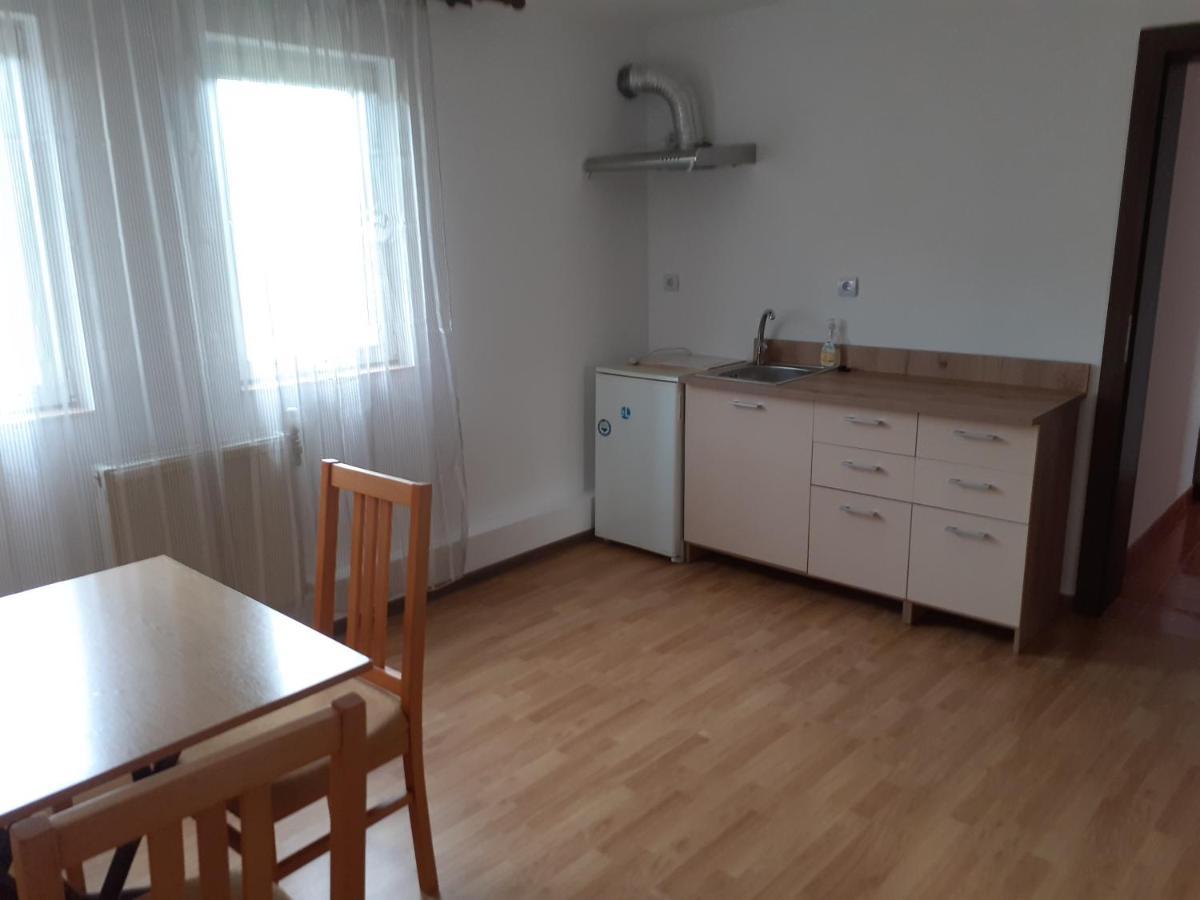 Casa Cionca Pensionat Gilău Exteriör bild