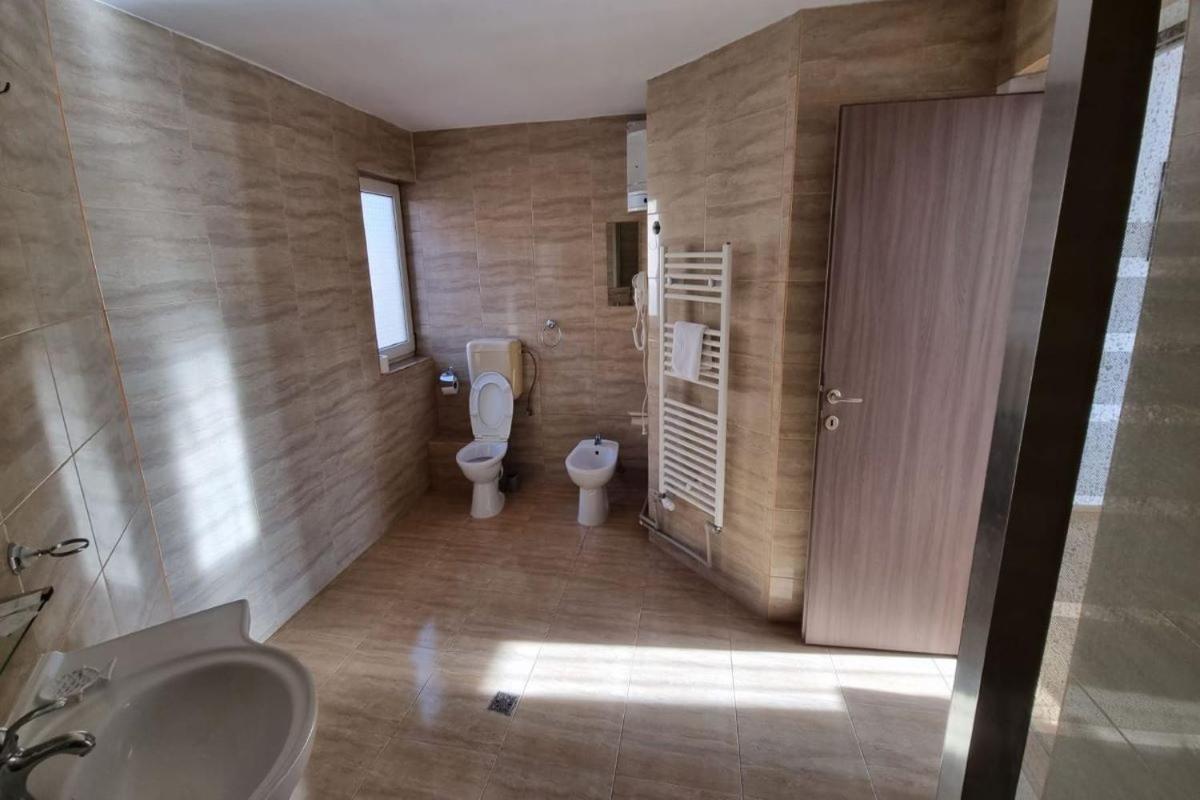 Casa Cionca Pensionat Gilău Exteriör bild